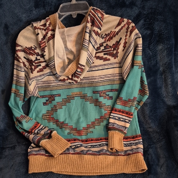 OP Aztec Pattern Hoodie in Blue and Tan - Picture 7 of 10